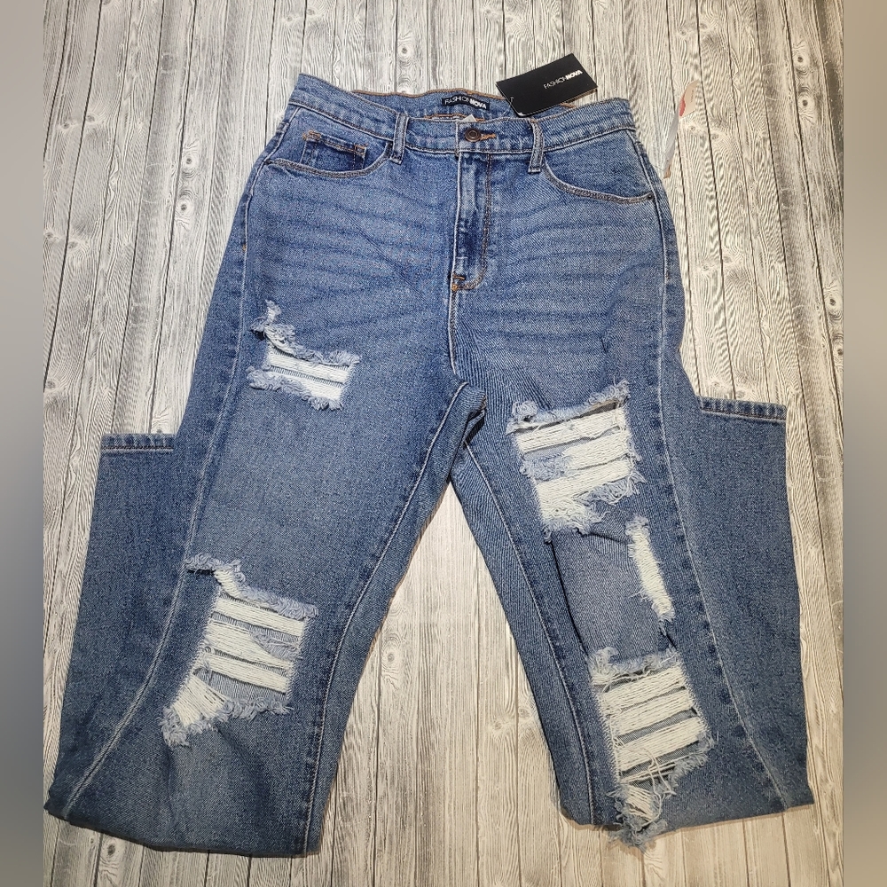 NWT Juniors size 5 Fashion Nova mom jeans
